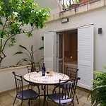 La Casa Utopia Apartment *