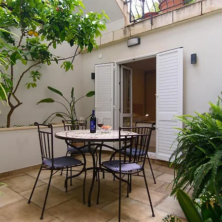 La Casa Utopia * Ragusa
